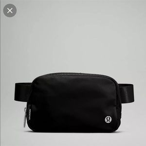 Lululemon Everywhere Belt Bag